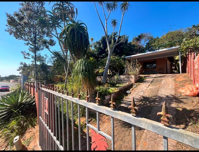 3 BEDROOM HOUSE FOR SALE IN BLUFF